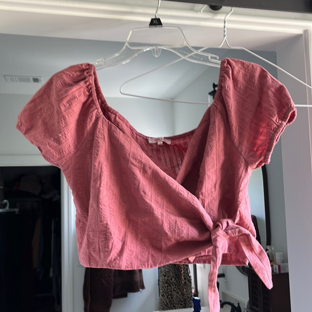 Crop top